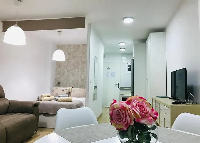 Apartamento Edificio Agata מלון