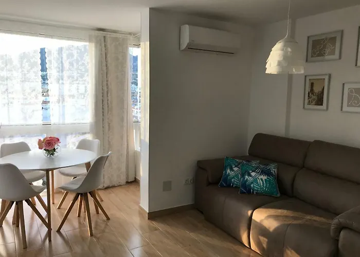 Apartamento Edificio Agata * בנאלמדנה