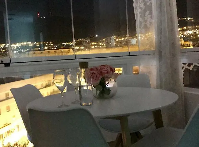 Apartamento Edificio Agata * בנאלמדנה