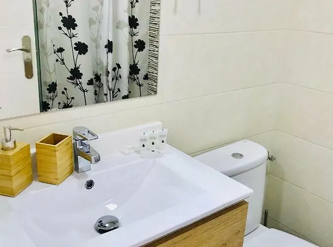 Apartamento Edificio Agata מלון