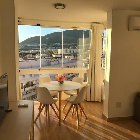 Apartamento Edificio Agata * ベナルマデナ
