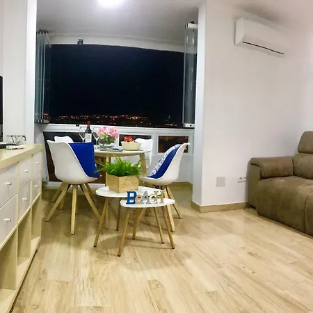 ホテル Apartamento Edificio Agata *